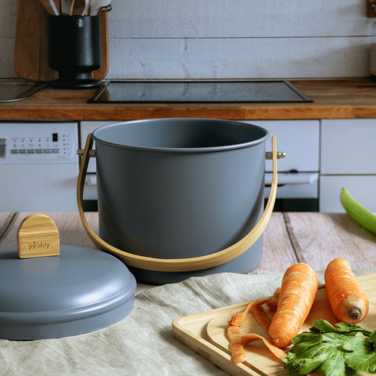 Kompostspand i rustfrit stål med lugtfilter 3,5 L – Ocean