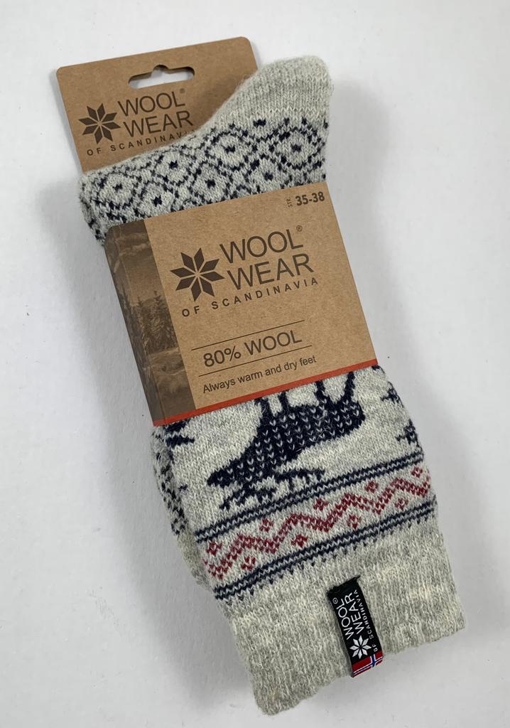 Nr. 100 - Ragsokker med elgmotiv af 80% ren ny uld m/æske