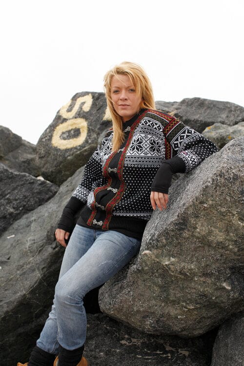 Norsk strik cardigan 100% uld - Sort