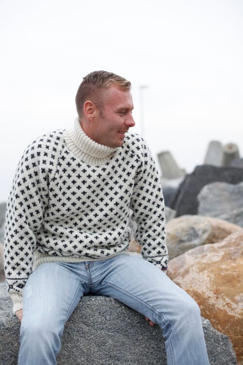 Hvid Islandsk sweater af 100% ren uld