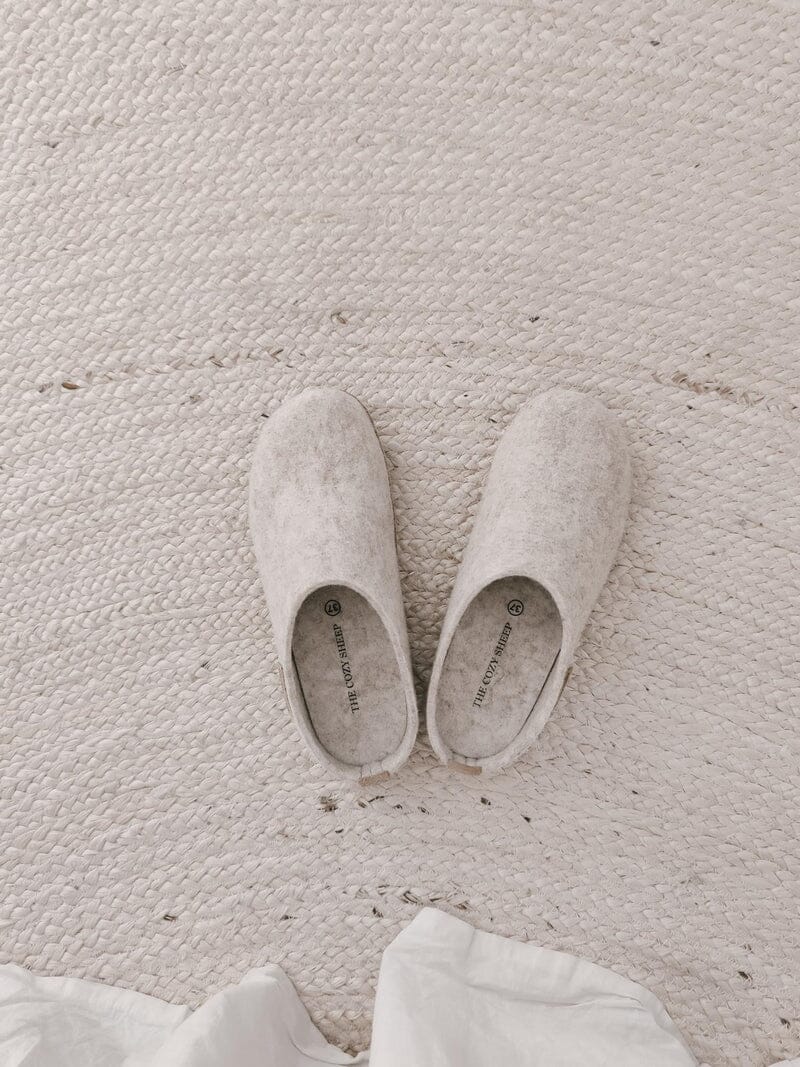 The Cozy Sheep Tøffel med gummisål – Beige