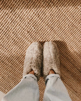 The Cozy Sheep Uldhjemmesko – Lysegrå (Lav model)