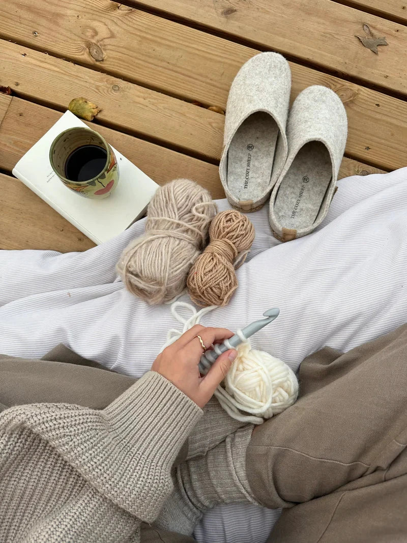 The Cozy Sheep Tøffel med gummisål – Beige