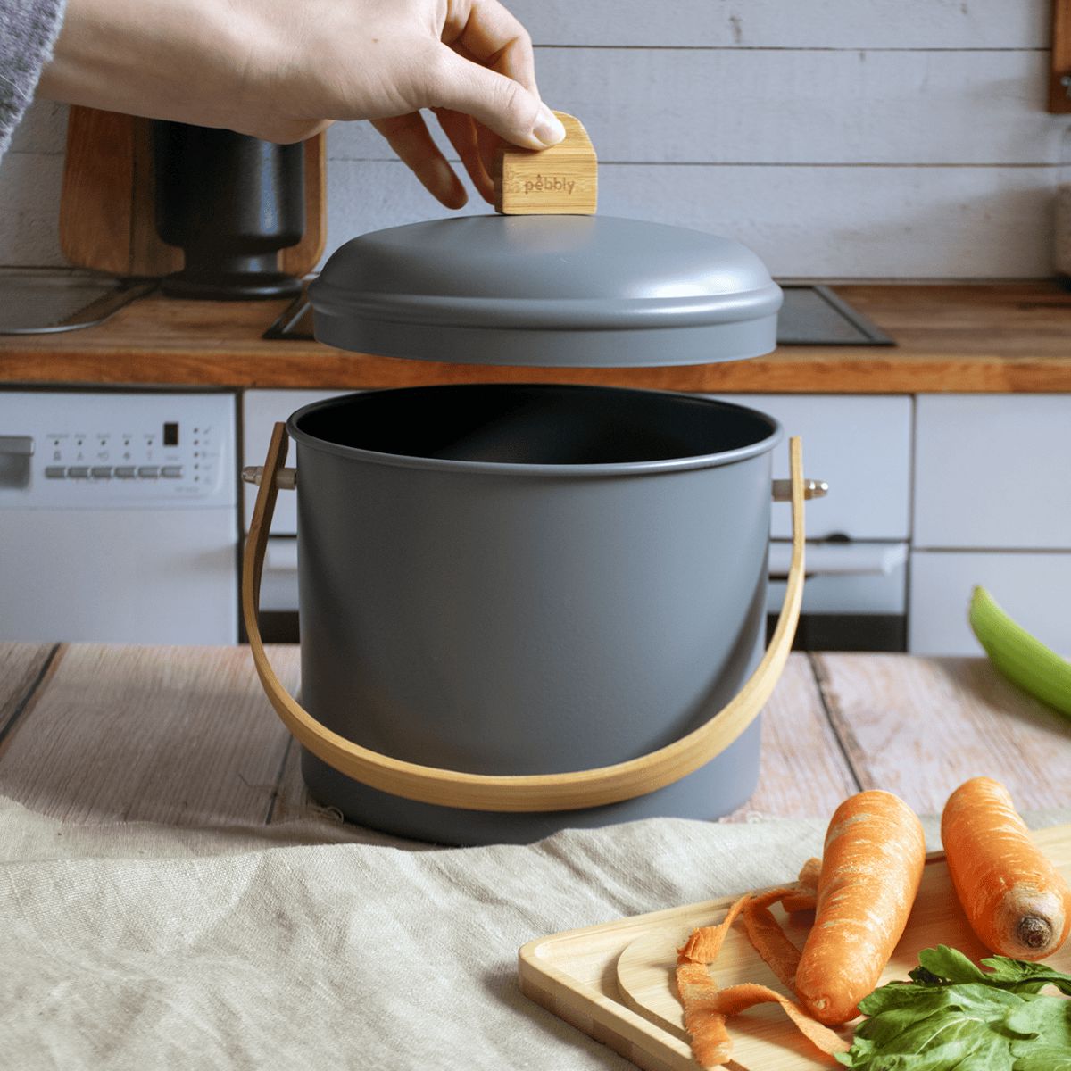 Kompostspand i rustfrit stål med lugtfilter 3,5 L – Ocean